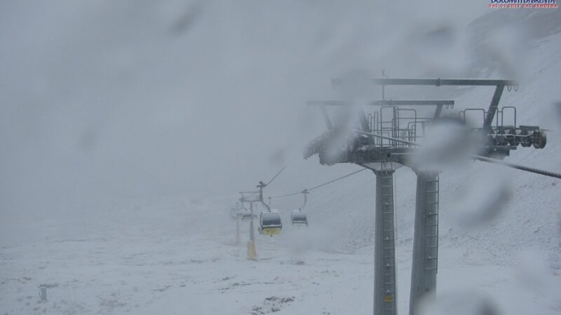 Skiarea Campiglio – E’ arrivata la prima neve al Grostè