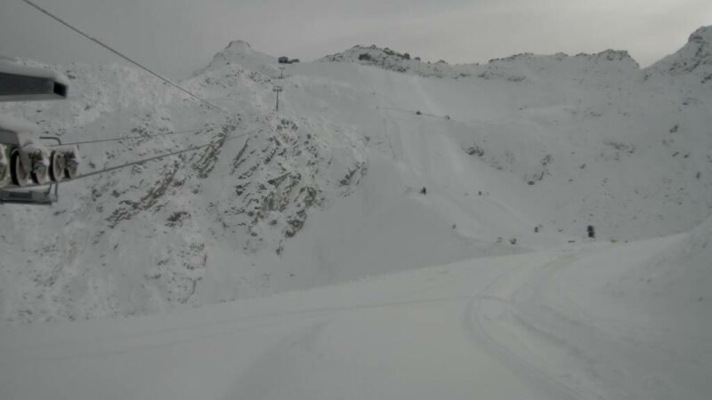 Sul ghiacciaio Presena è già inverno. Domani tornerà la neve anche sulla skiarea Campiglio