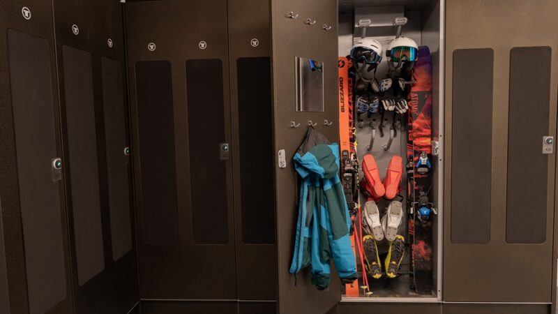 SKI DEPOT CAMPIGLIO: SCIARE SENZA PENSIERI!  Nuova apertura da dicembre 2023