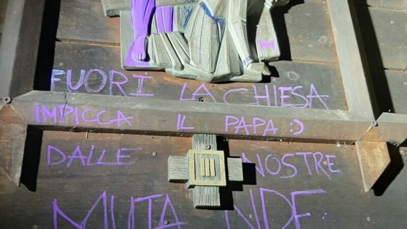 Atti vandalici lungo la via crucis che da Sant’Antonio di Mavignola porta a Clemp