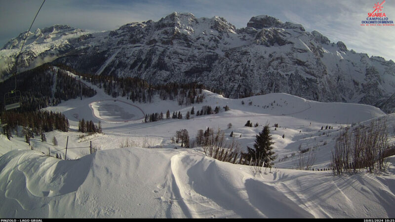 Tanto sole e freddo in quota sulle piste di Pinzolo