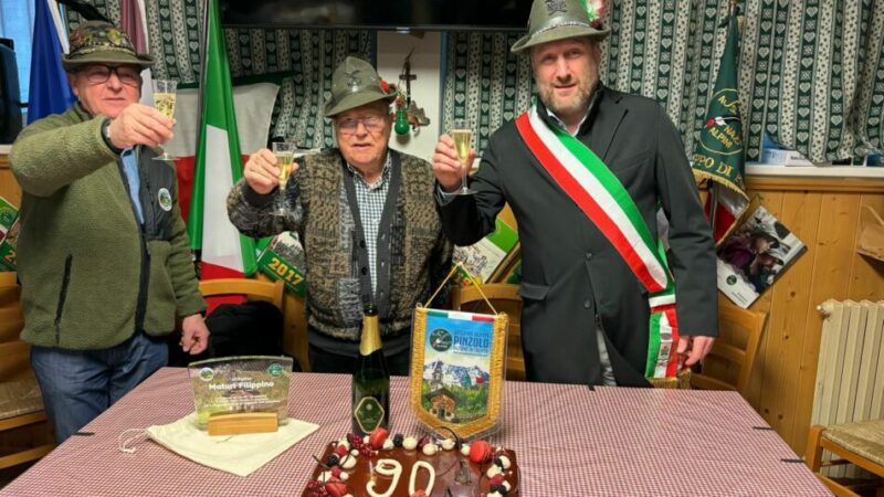 Il Gruppo Alpini Pinzolo ha festeggiato i 90 anni dell’Alpino Filippino Maturi