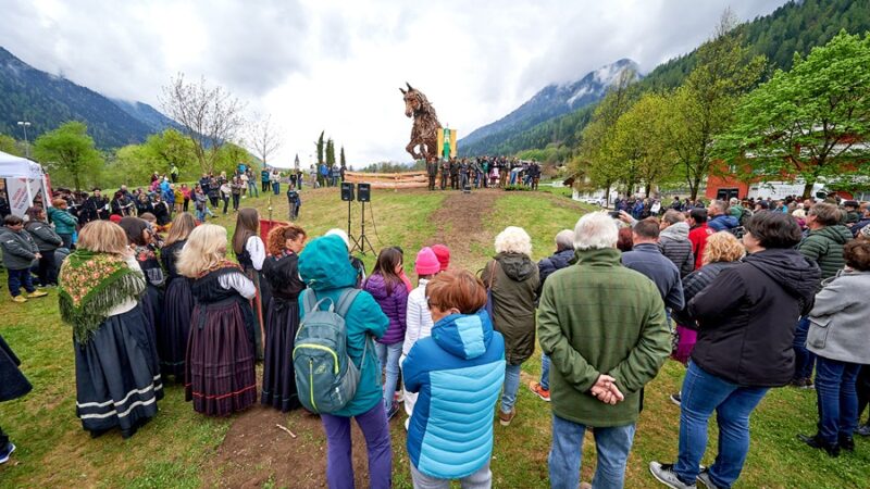 Una grande festa per l’inaugurazione dell’Haflinger di Strembo