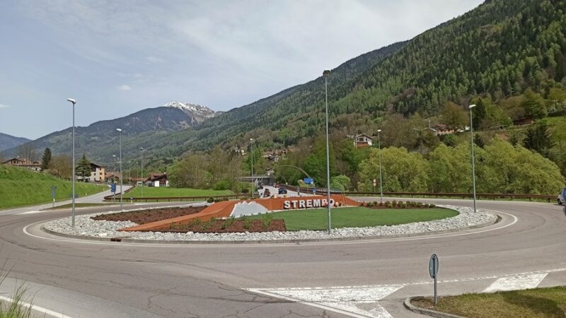 E’ stata completata la rotonda di Strembo