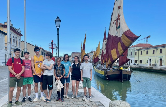 Olimpiadi di Matematica: il liceo Guetti di Tione ha vinto la medaglia d’oro a Cesenatico
