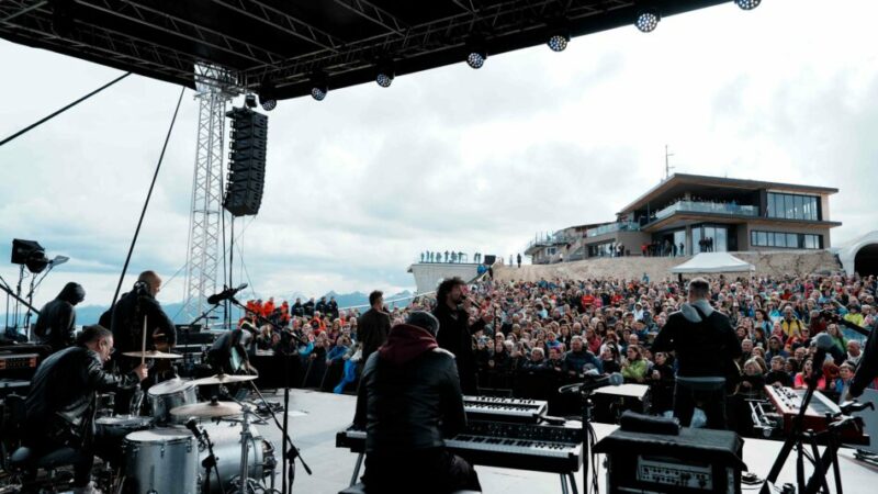 Con Mountain Beat e il concerto di RengaNek arrivano in montagna i primi turisti dell’estate