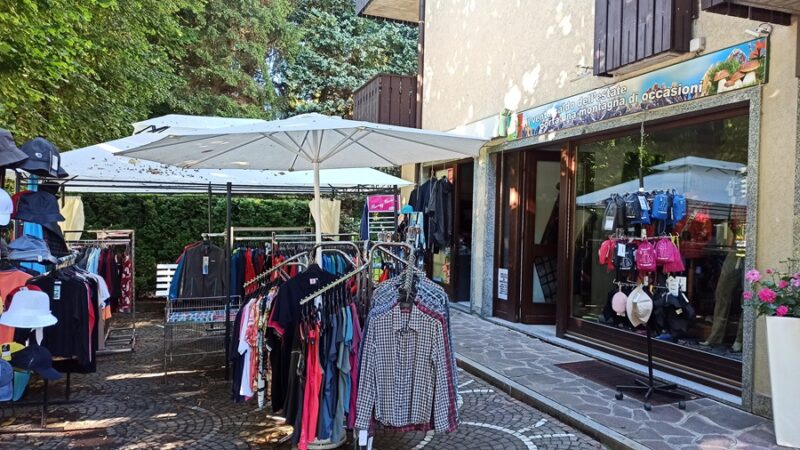 Fino a settembre ha riaperto lo storico negozio “Bonomi abbigliamento sportivo” di Pinzolo
