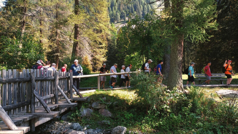 TIONE – CAMMINATA A NUDOLE IN COMPAGNIA DI PERSONE CON DISABILITÀ