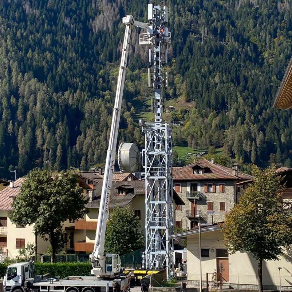 Pinzolo: sempre più alta l’antenna in centro a Pinzolo