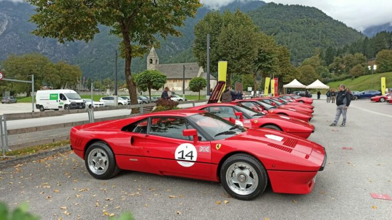 Il Ferrari GTO Legacy Tour parte da Pinzolo