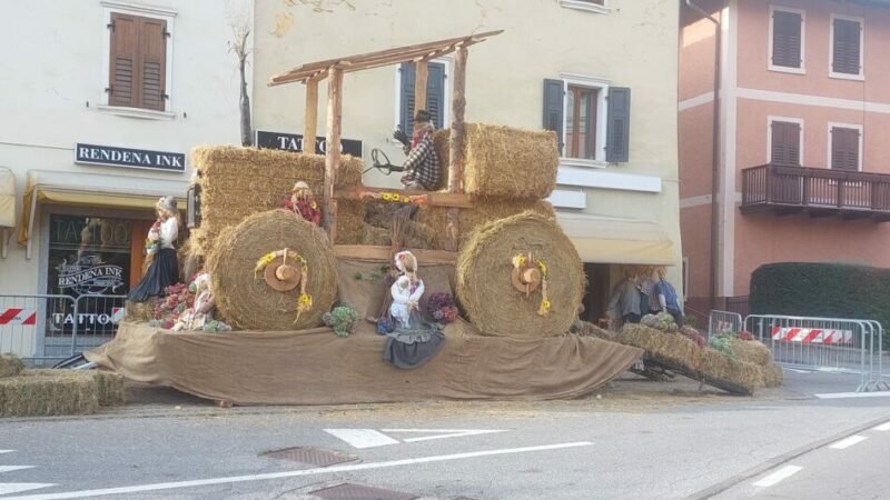 Sfilano i trattori per la Sagra di San Martino. Domenica 10 novembre la festa del ringraziamento contadino