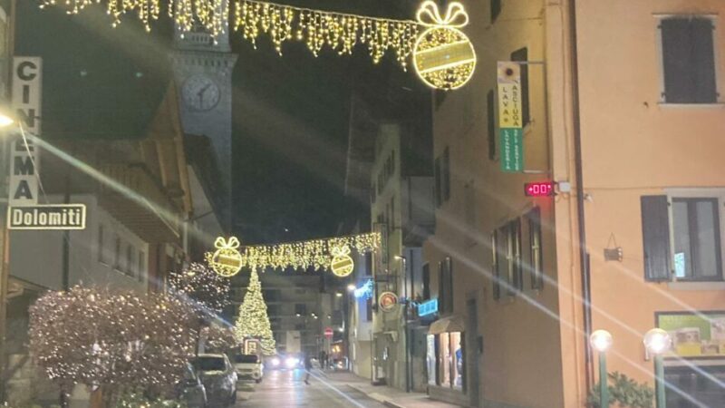 Finalmente sono state completate le luminarie anche a Pinzolo