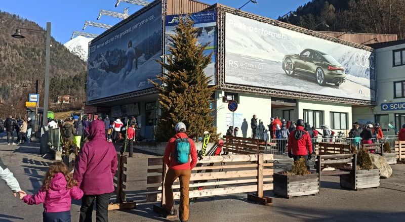 Tanto sole e tanti sciatori nella Skiarea Madonna di Campiglio