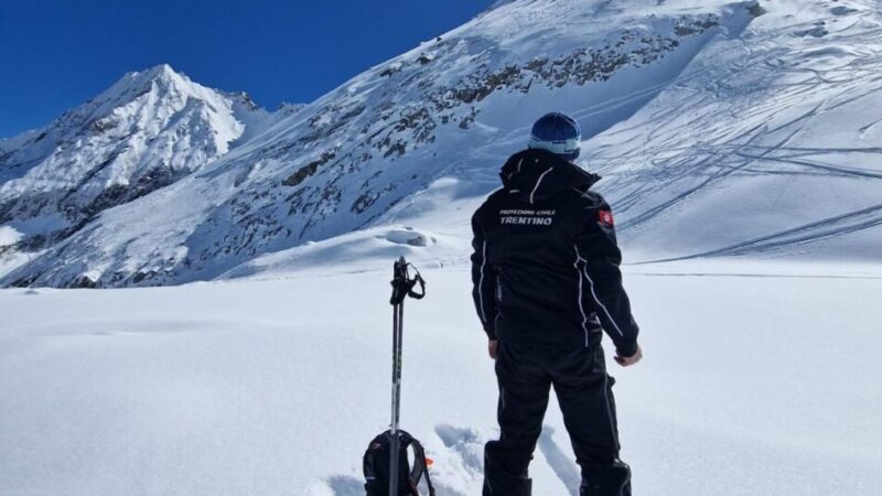 Prudenza in montagna: consultare il bollettino valanghe Euregio prima di ogni escursione
