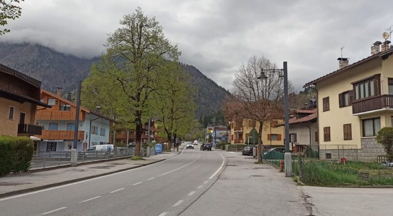 Ben 9 morti per incidenti stradali dalla chiesa di san Lorenzo al municipio di Carisolo