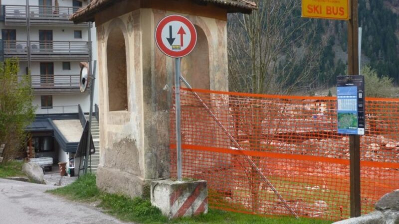 Povero capitello delle tre facce (capütél da Runc)!