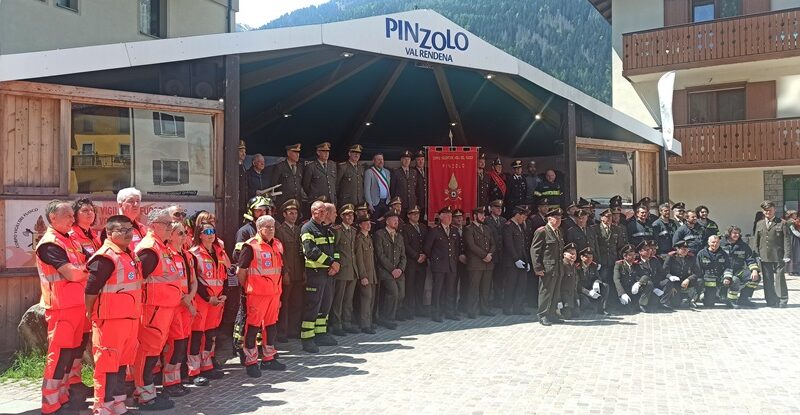 Pinzolo celebra i 130 anni del Corpo dei Vigili del Fuoco Volontari