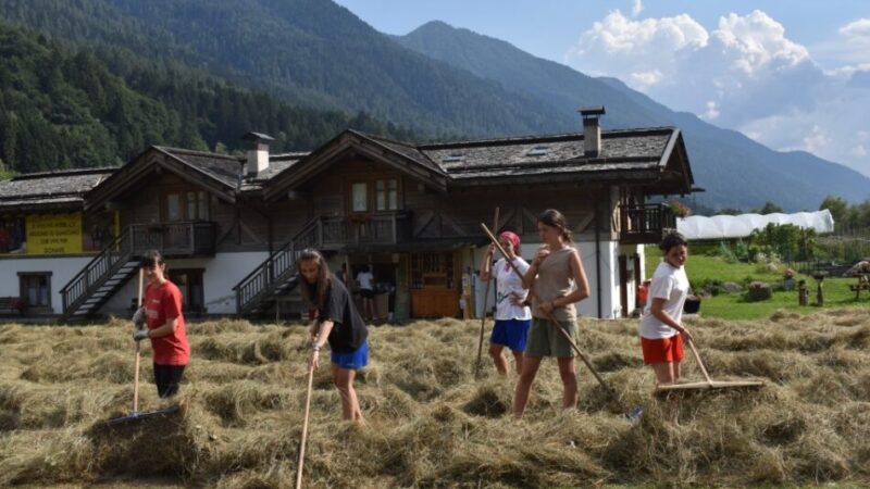 GIUSTINO – «A COLPI DI RASTRELLO» UNA SETTIMANA DI VOLONTARIATO