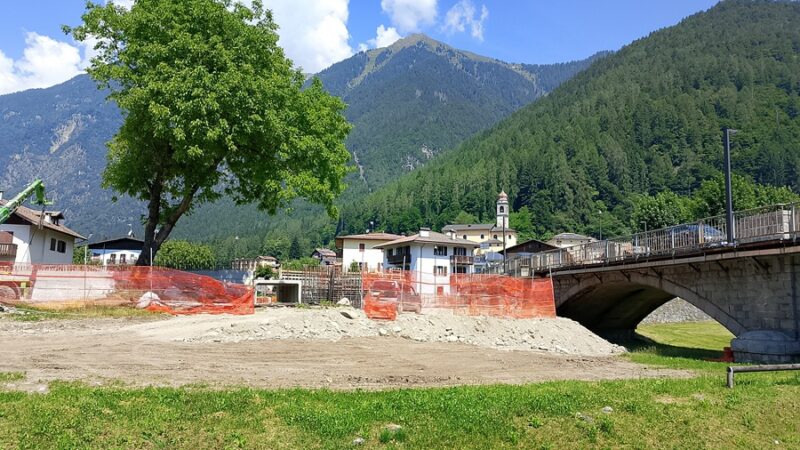 Carisolo: proseguono i lavori lungo la destra orografica del Sarca