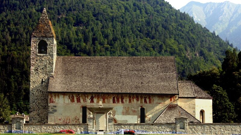 Pinzolo – Orari di apertura della Chiesa di San Vigilio