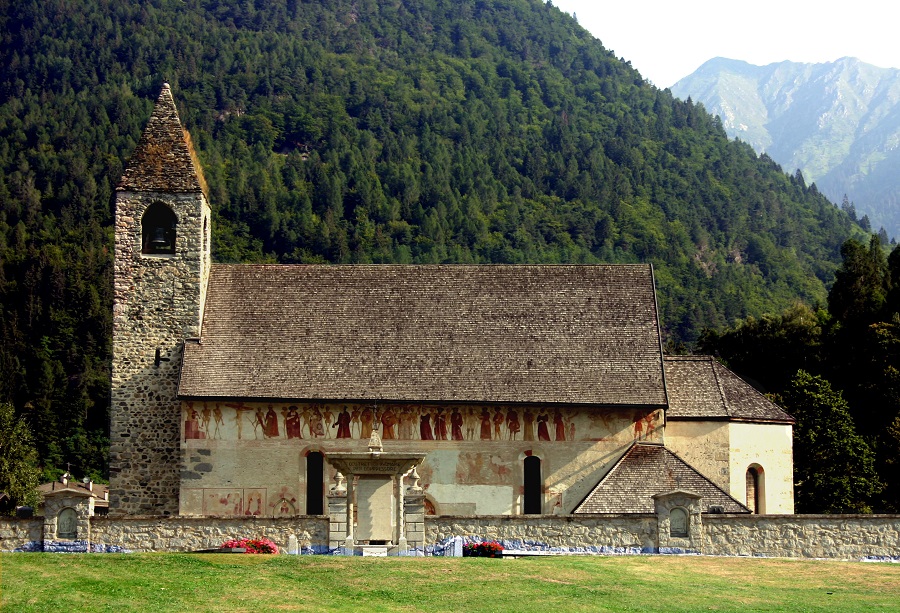 Pinzolo – Orari di apertura della Chiesa di San Vigilio