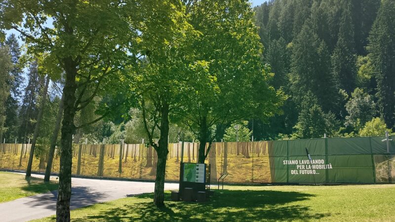 Bellissima notizia: la passerella ciclopedonale alla Pineta riapre dall’11 luglio all’8 settembre 2025