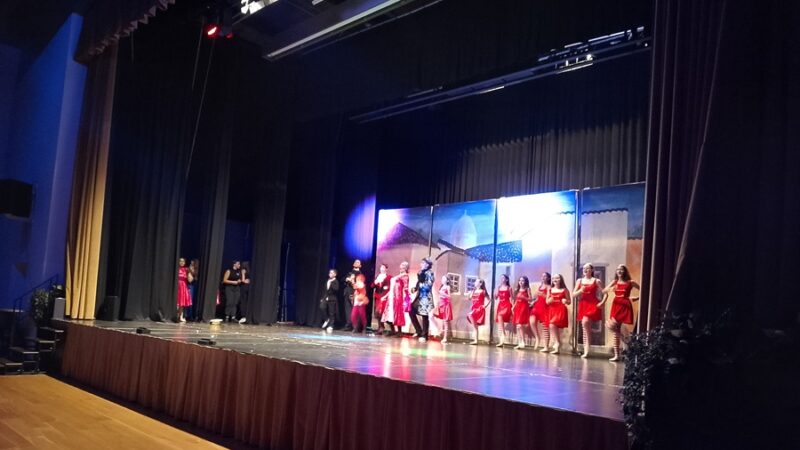 Grande successo per “Cenerentola” al Paladolomiti: applausi per l’ArteDanza Junior Ballet