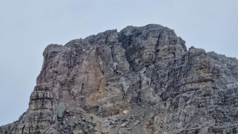 Brenta, crolli di roccia da Cima Falkner. Chiusi sentieri e vie alpinistiche
