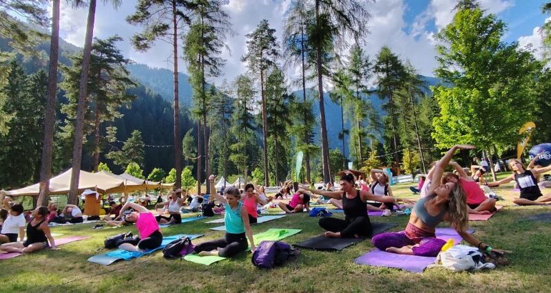 DOLOMITI WELLNESS FESTIVAL: PINZOLO ACCENDE LA PASSIONE PER IL BENESSERE OUTDOOR