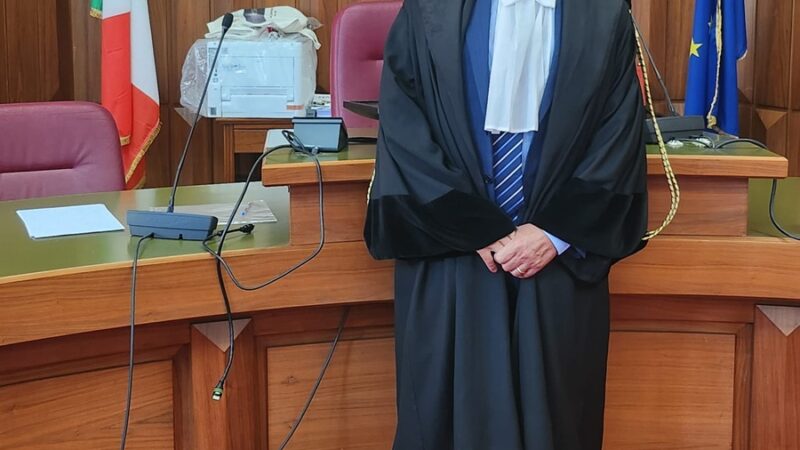 Conferito a Luigi Olivieri il “Michelletto d’Oro” per i 40 anni di attività forense