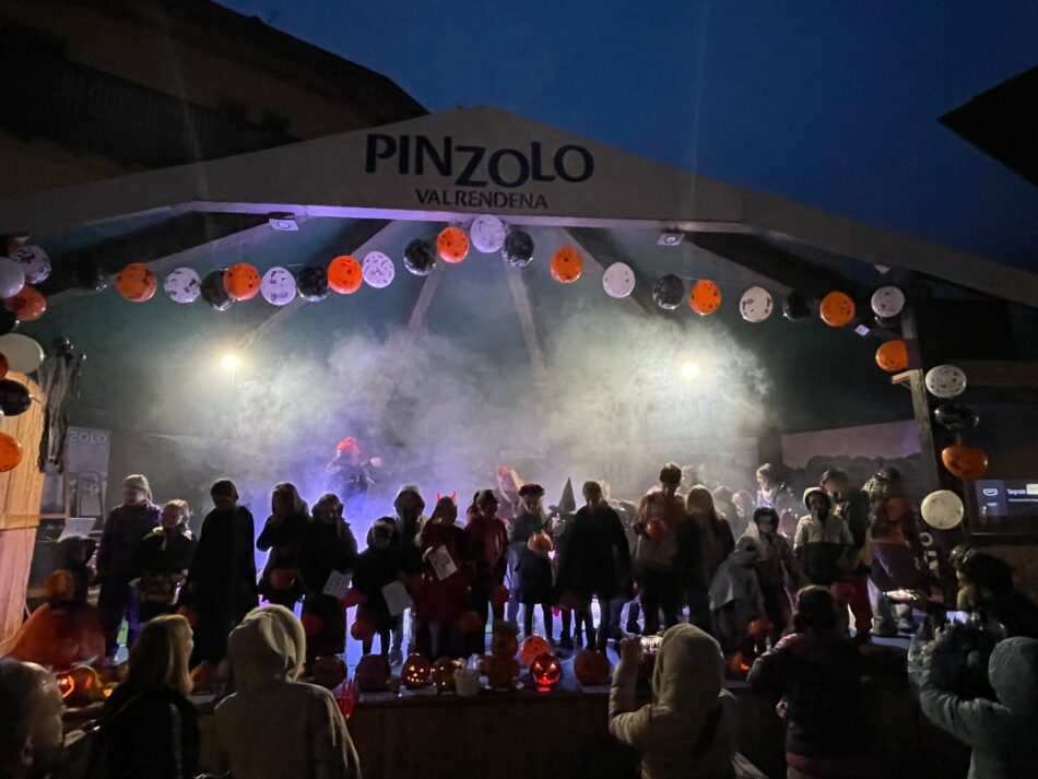 Tanta allegria per la tradizionale manifestazione del Chiciöl organizzata dalle Pro Loco di Pinzolo e Sant’Antonio di Mavignola