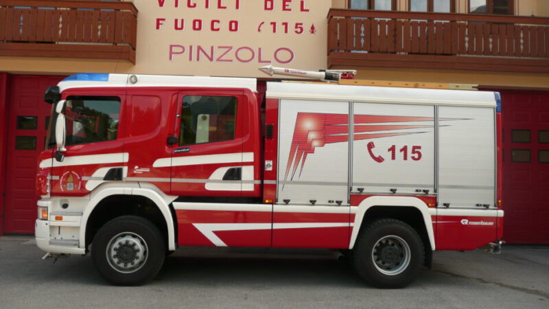 Pinzolo Domenica 16 novembre Presentazione ai giovani di Pinzolo del Corpo Vigili del Fuoco