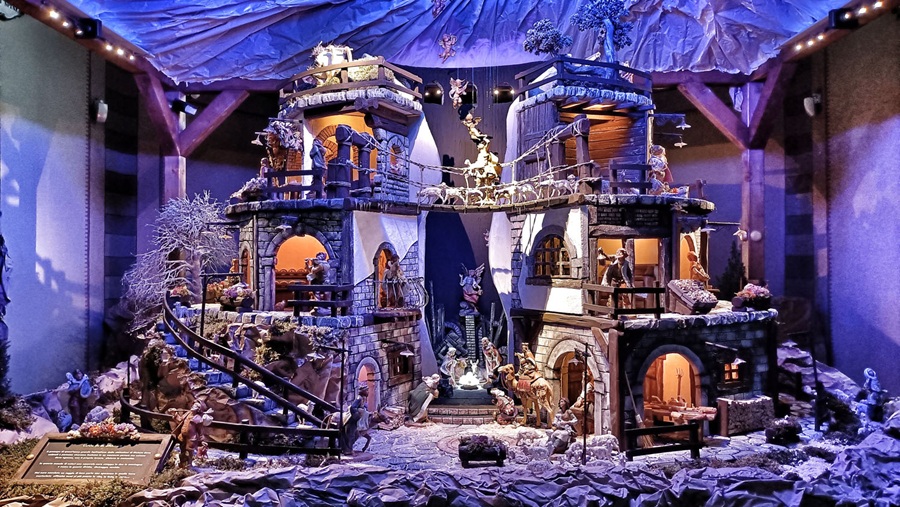 Pinzolo, nella chiesetta di San Gerolamo arriva il presepe d’artista: apertura dal Ponte dell’Immacolata
