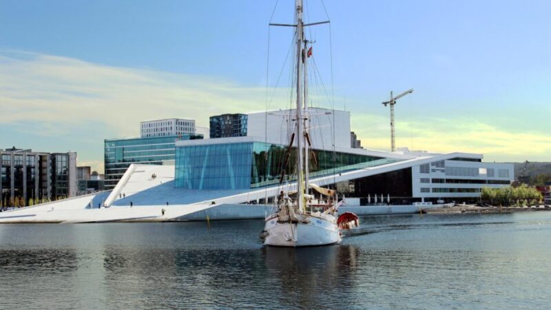 Su il sipario: al Teatro dell’Opera di Oslo arriva la 3Tre