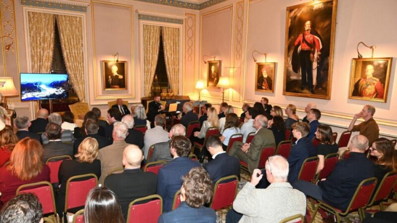 London opening per il 3Tre on Tour: la corsa verso la Night Race entra nel vivo