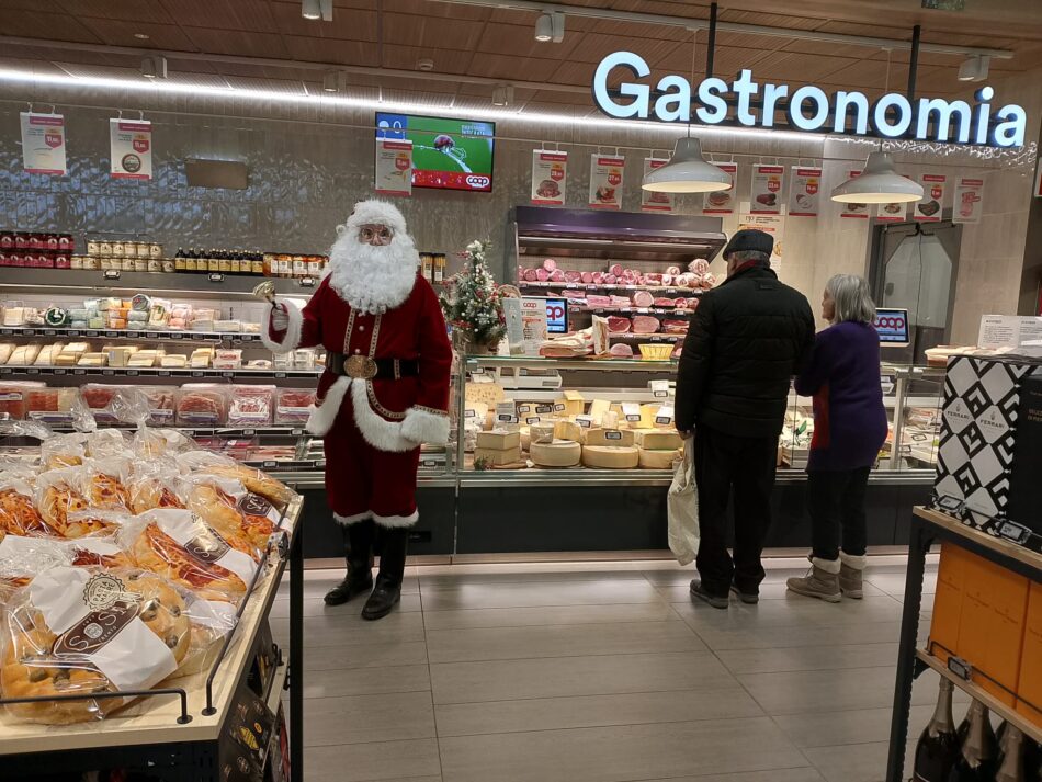 Babbo Natale in visita a Pinzolo e Giustino