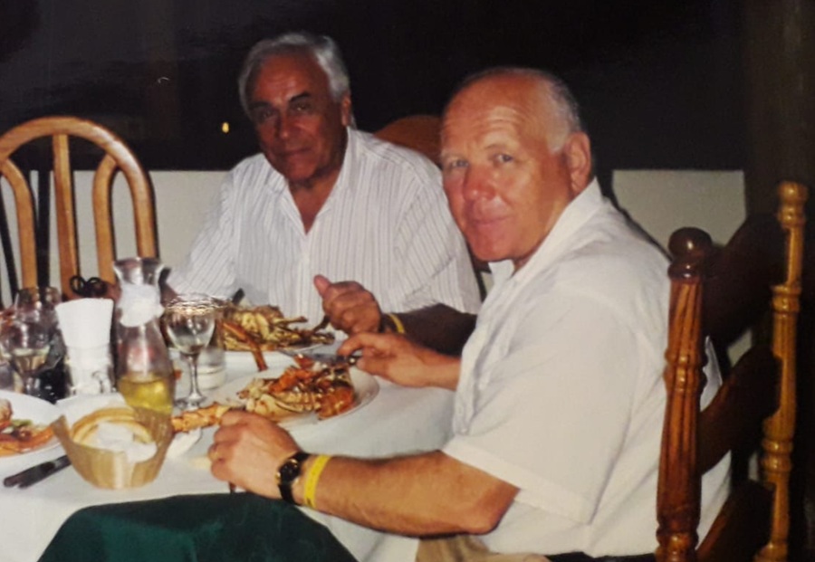 E così, carissimo Ezio, ci hai lasciato