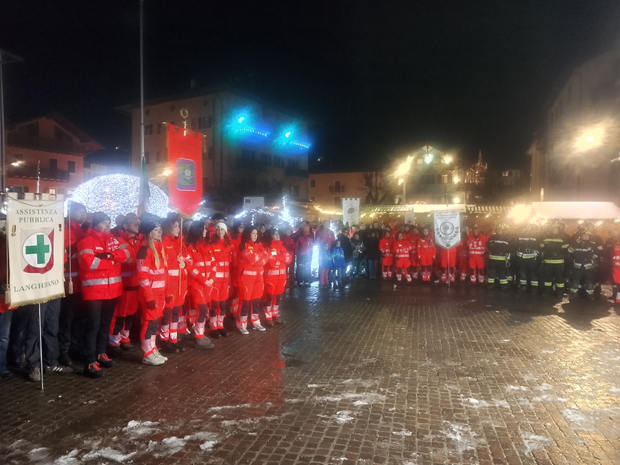 Cerimonia in piazza Carera a Pinzolo