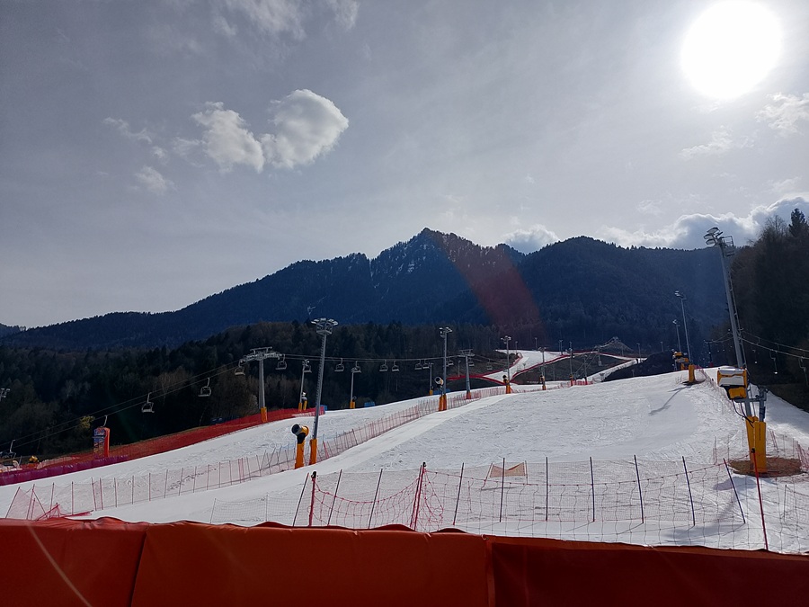 Da “simbolo di accanimento terapeutico” al successo crescente di pubblico: la rivincita del Centro Sci Bolbeno-Borgo Lares