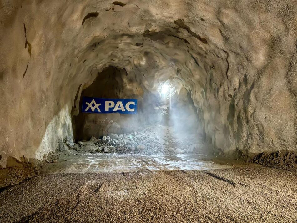 Abbattuto l’ultimo diaframma della nuova galleria di Ponte Pià