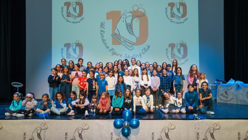 Il Val Rendena Figure Skating club festeggia 10 anni da protagonista tra Famiglia, Sogni ed un’ospite olimpica
