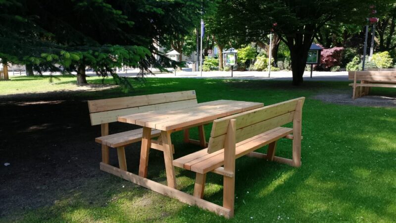 Nuove tavole da picnic nei parchi di Pinzolo