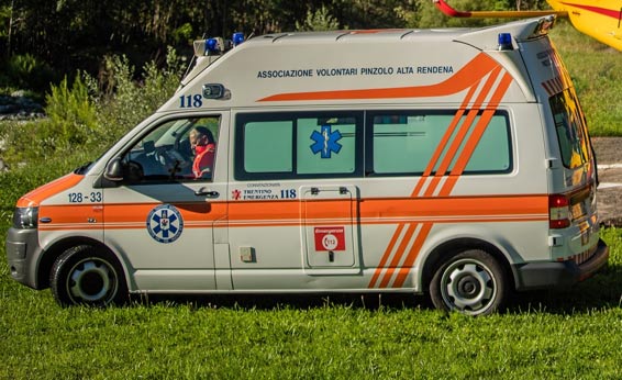 Desidero esprimere, il più sincero e profondo ringraziamento a tutte le persone che sono intervenute…