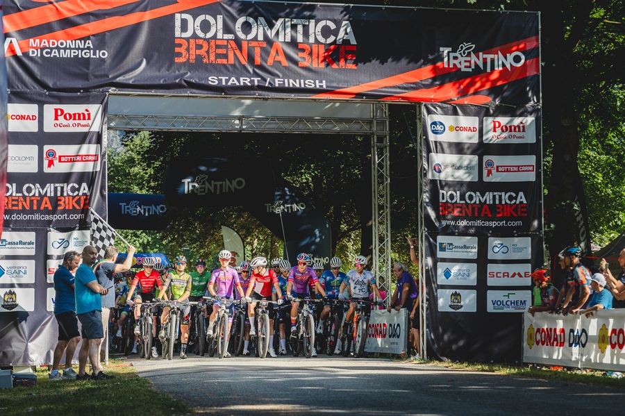12° DOLOMITICA BIKE, SALE IL BATTITO