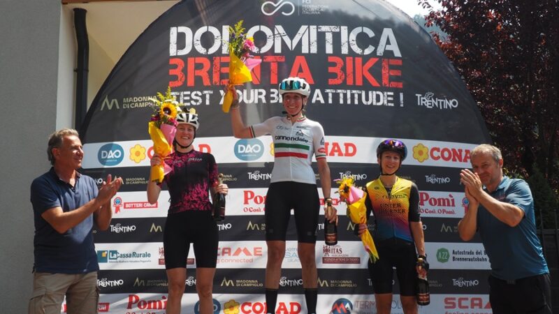 12° DOLOMITICA BIKE: VINCE, DOPO UN DUELLO INFUOCATO, LORENZO ALLODI. NEL SEGNO DI ADELE