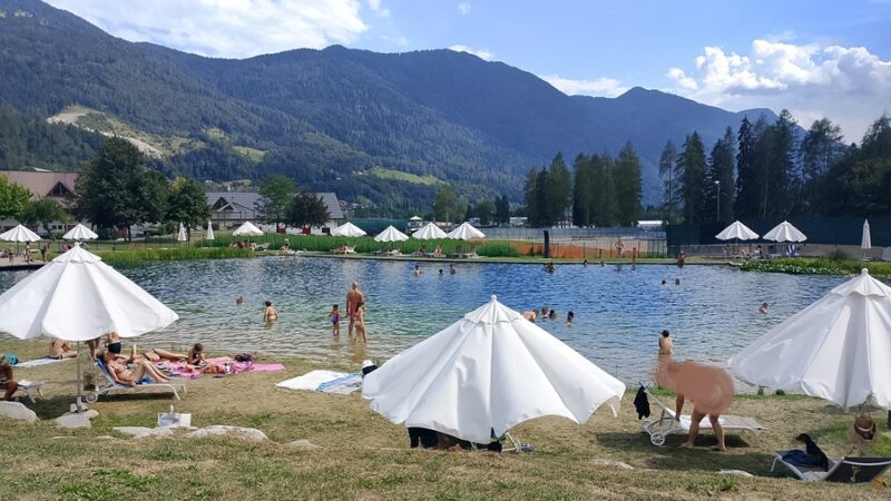 Biolago Pineta e piscine a Giustino: un’estate all’insegna dell’acqua in Alta Rendena