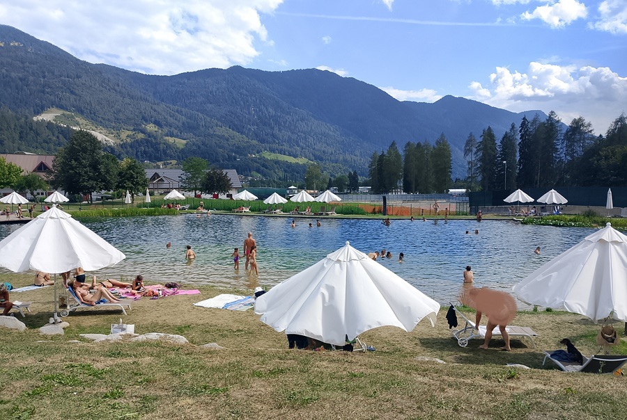 Biolago Pineta e piscine a Giustino: un’estate all’insegna dell’acqua in Alta Rendena