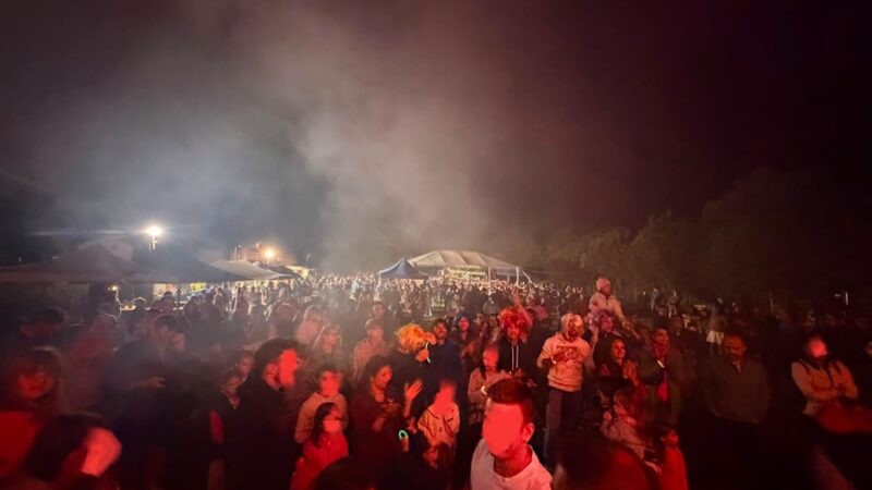 Sabato sera, con Le Strade di Max – Tributo agli 883, l’area delle feste di Massimeno si è riempita di musica, energia e tante presenze