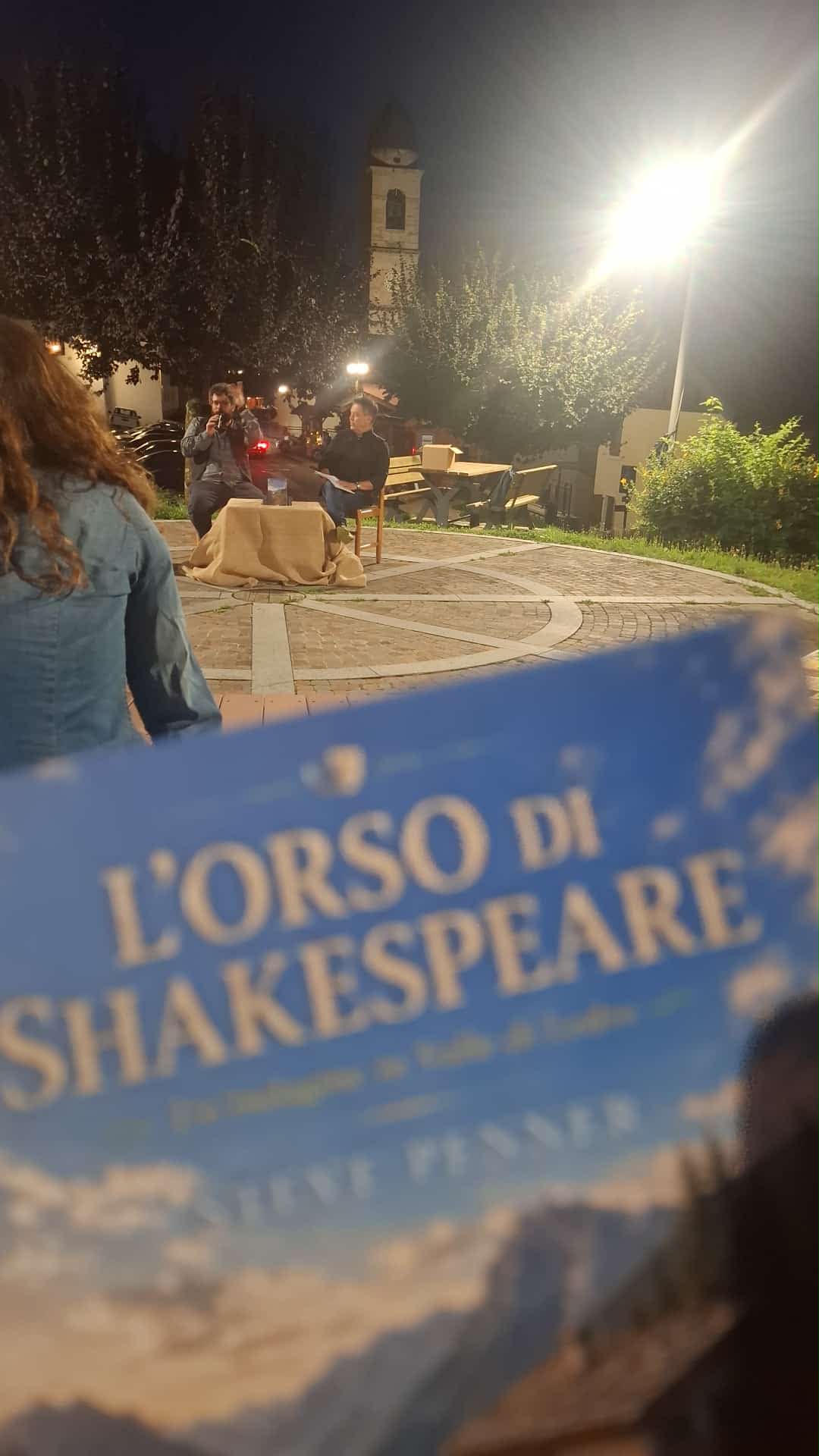 A Massimeno l’“Orso di Shakespeare”: un viaggio tra dubbi, fisica e montagna