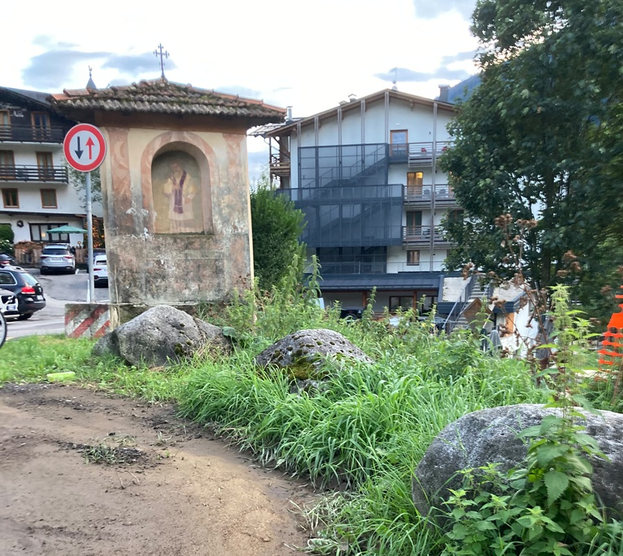 Il capitello di Ronch, un piccolo gioiello di Pinzolo abbandonato